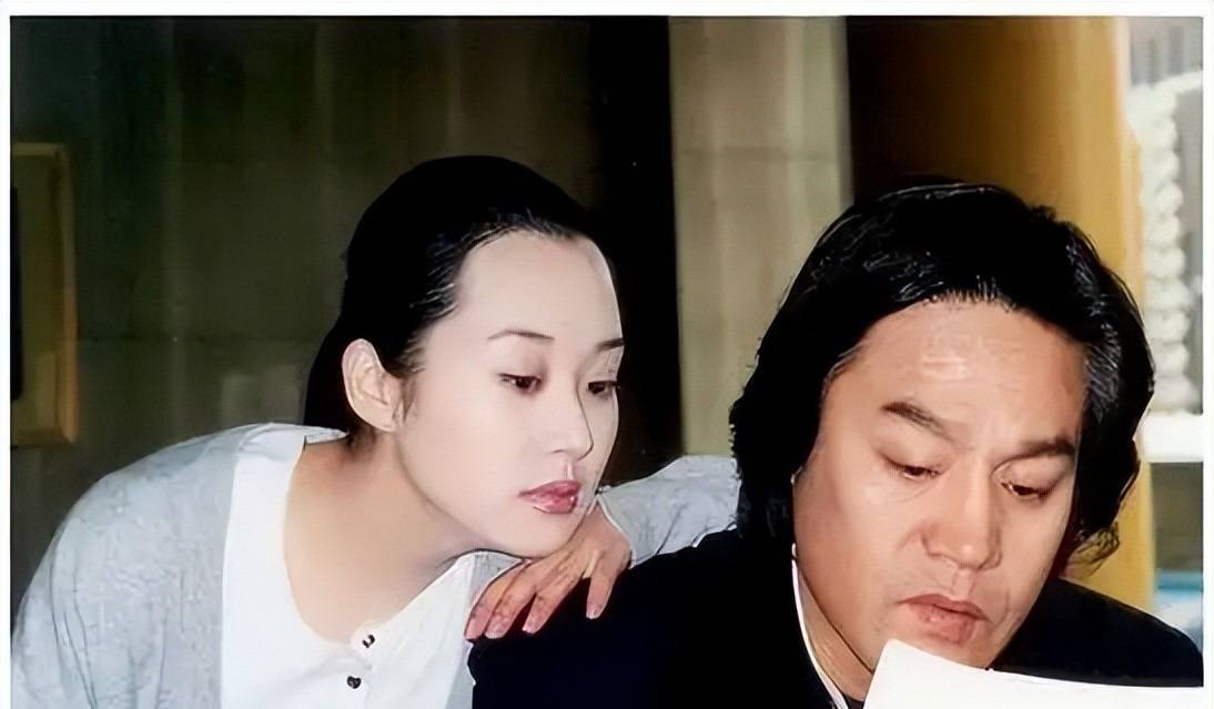 王紫逸的少年时代,笼罩在父母离异的阴影之下.