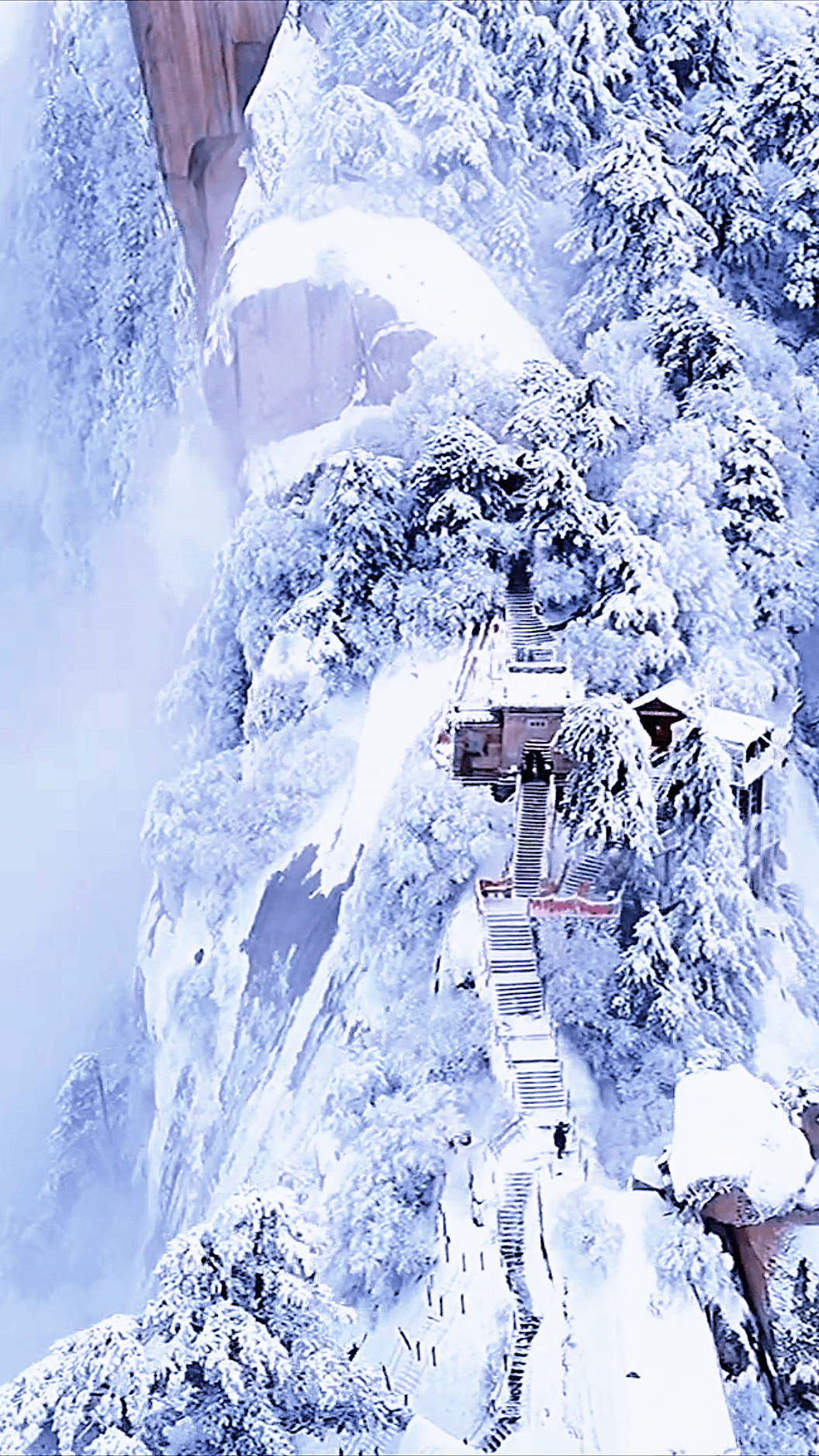 打开华山雪季的"流量密码"