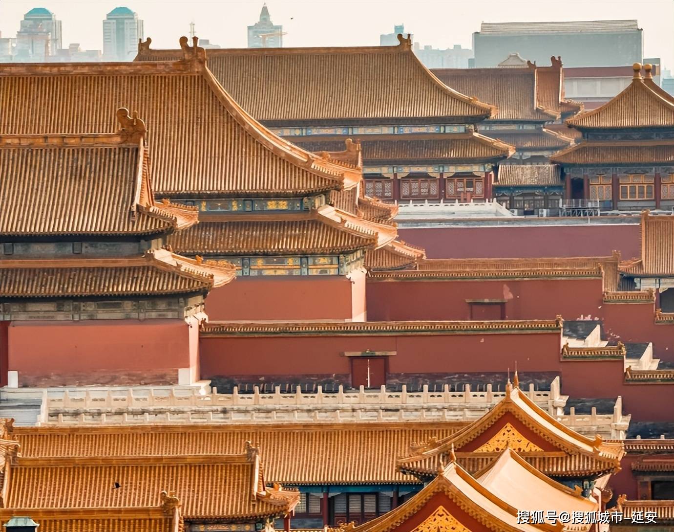 北京跟团五日游攻略，五天四晚北京旅游最新路线，实用避雷指南_小何_故宫_天安门