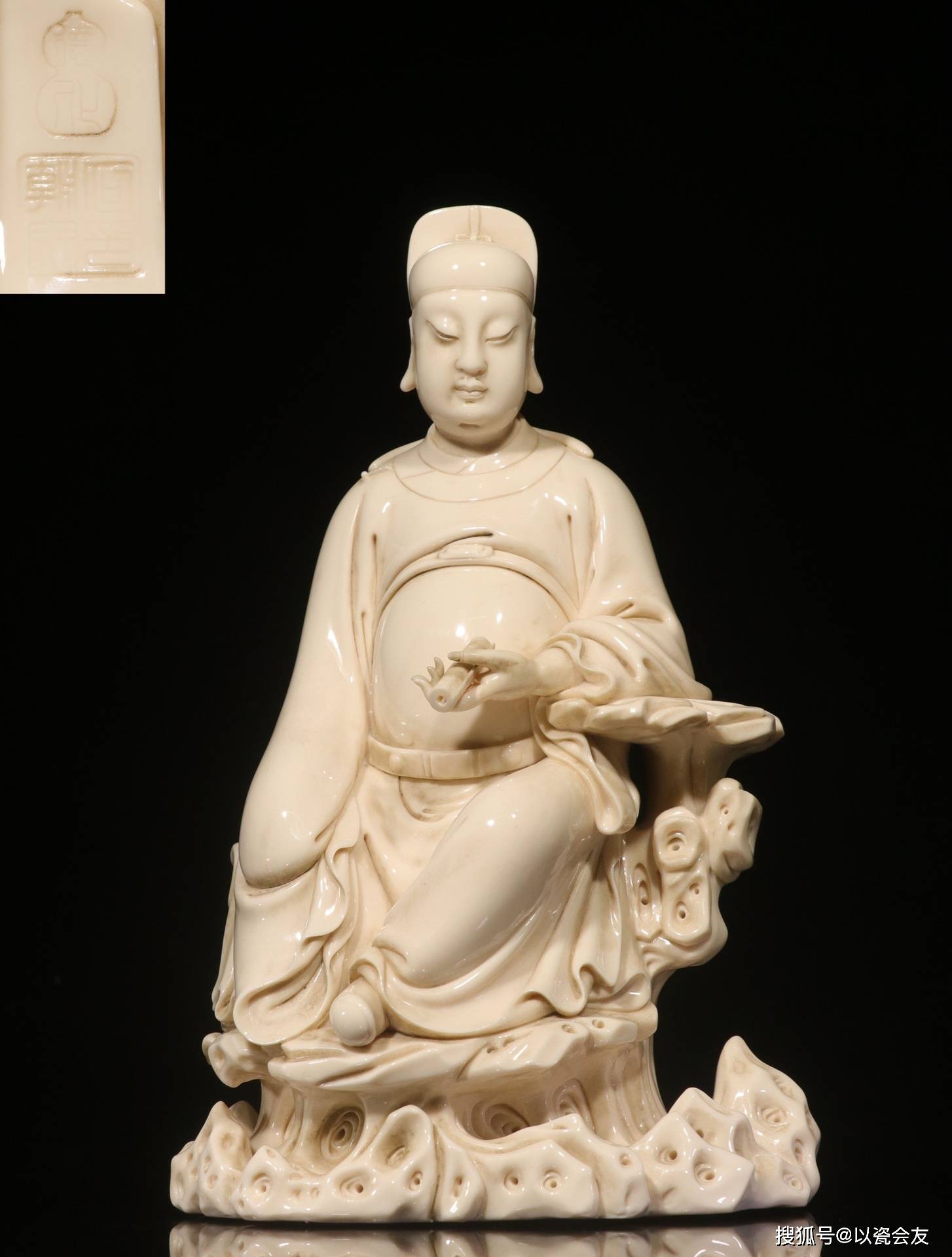 探寻何朝宗德化白瓷像：真品之美与鉴定秘籍_达摩_瓷塑_作品