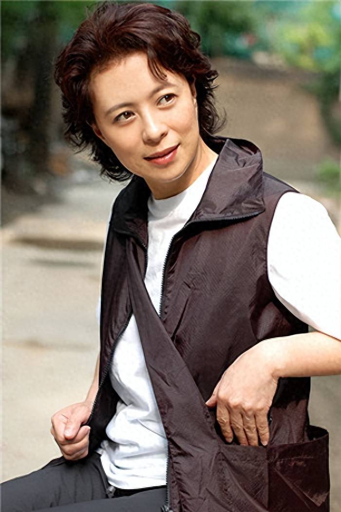 刘佳:荧屏上的坚强母亲,生活里的贤妻良母,儿子是她一生的骄傲