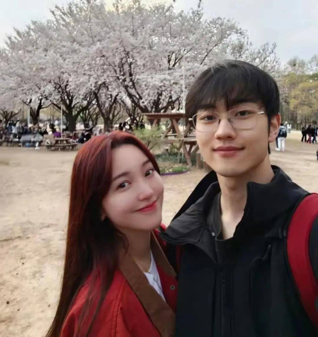 咸素媛公开讲述与小18岁丈夫离婚原因,给对方多次机会仍无法挽回