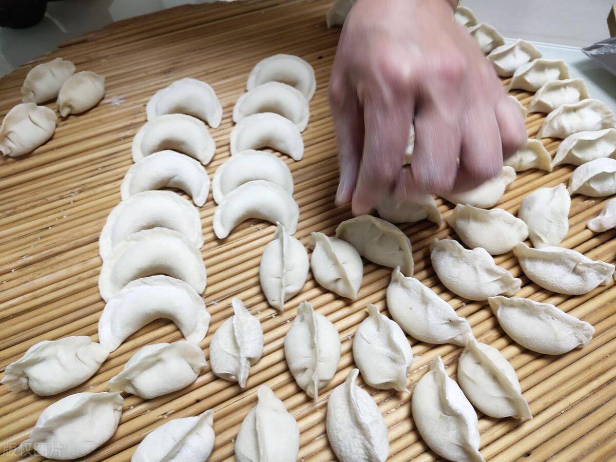 "冬至暧如春,立春雪堵门",啥意思,今年是暧冬吗,有啥预兆?