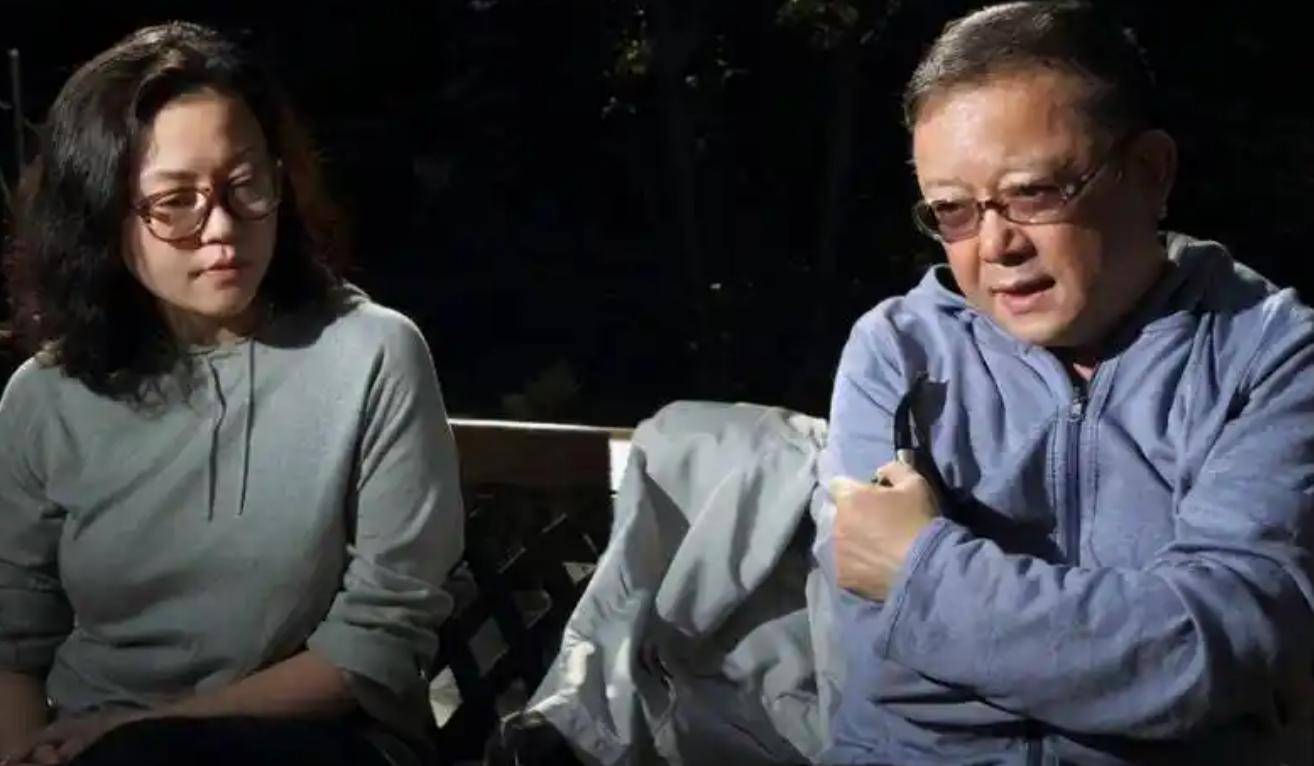 离婚42年后,王刚与第一任妻子关系令人意外,女儿的话潸然泪下_生活_杜小娟_婚姻
