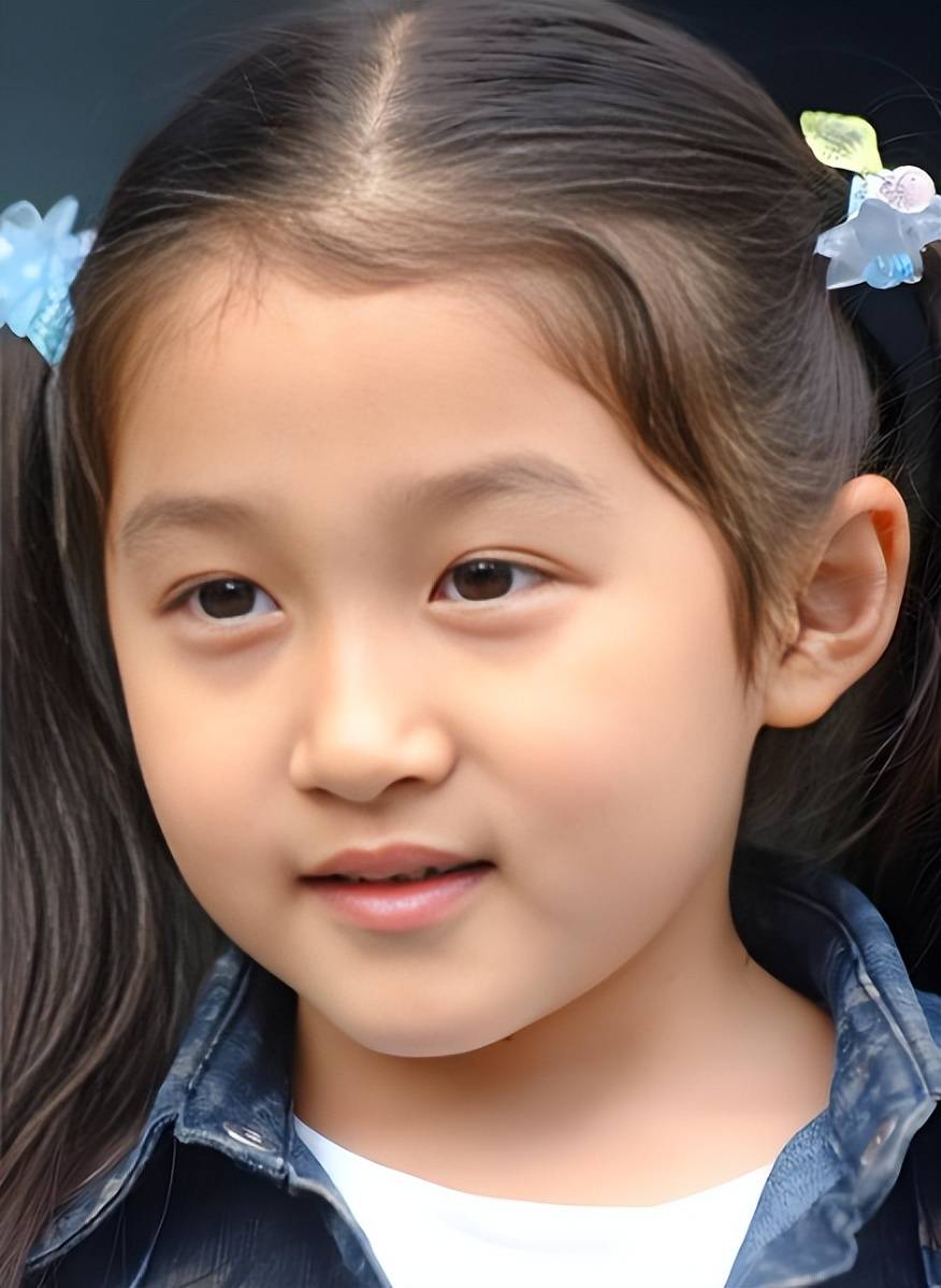 表面是艺人,实际背景强大的5位女明星,无人敢惹更别说潜规则了