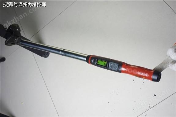 手动钢筋扭力扳手 钢筋扭力扳手带显示 钢筋扭力扳手工程专用