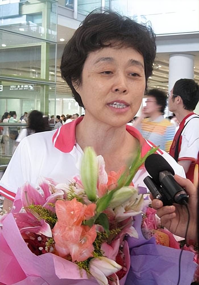 女排名宿孙晋芳:曾和郎平发生冲突,与血癌对抗10年,现在怎样了