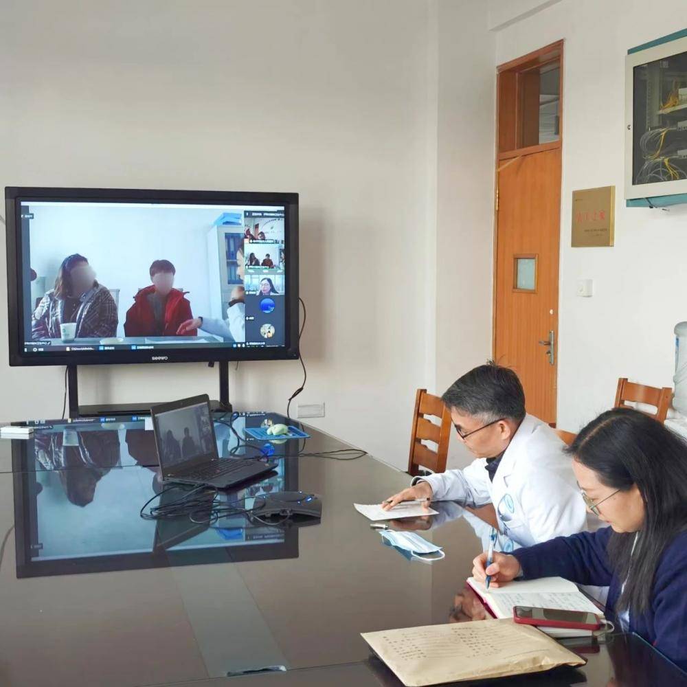 徐州市东方人民医院援疆医生朱冬冬组织开展线上远程会诊