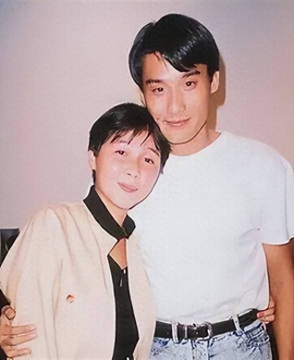 中国最痴情影帝，独宠“丑妻”37年：婚姻，就是一生一世_搜狐网
