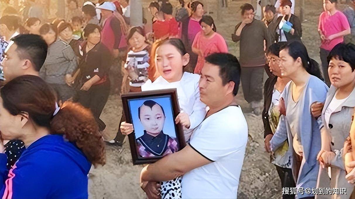 孙侨潞去世现场照片图片