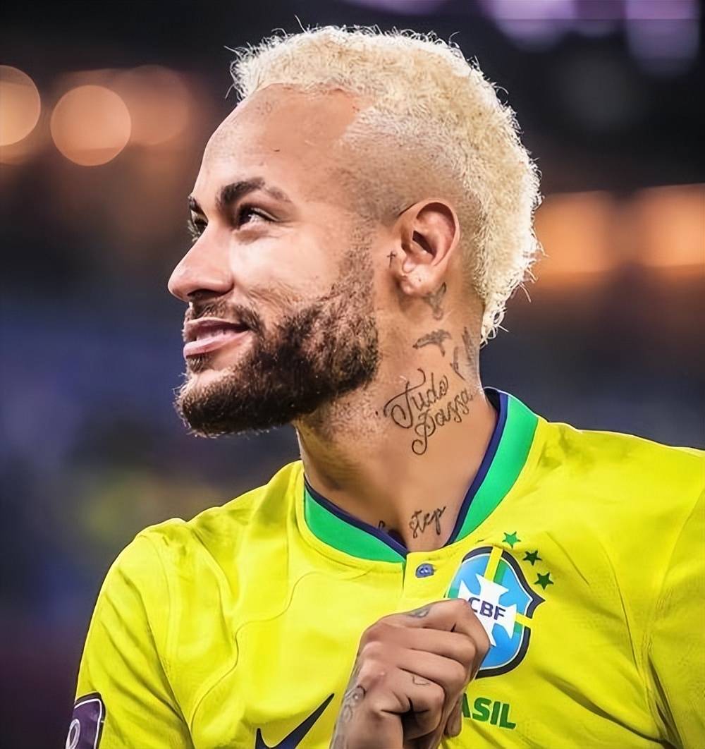 奥斯卡现役巴西球员第2富有,中超8年狂赚21亿