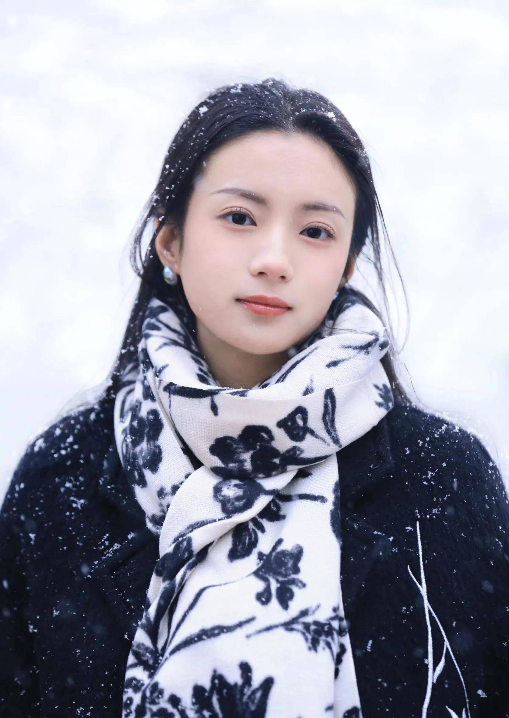 《国色芳华》张雅钦:被群嘲颜值崩塌,卷事业不恋爱脑,她能火吗