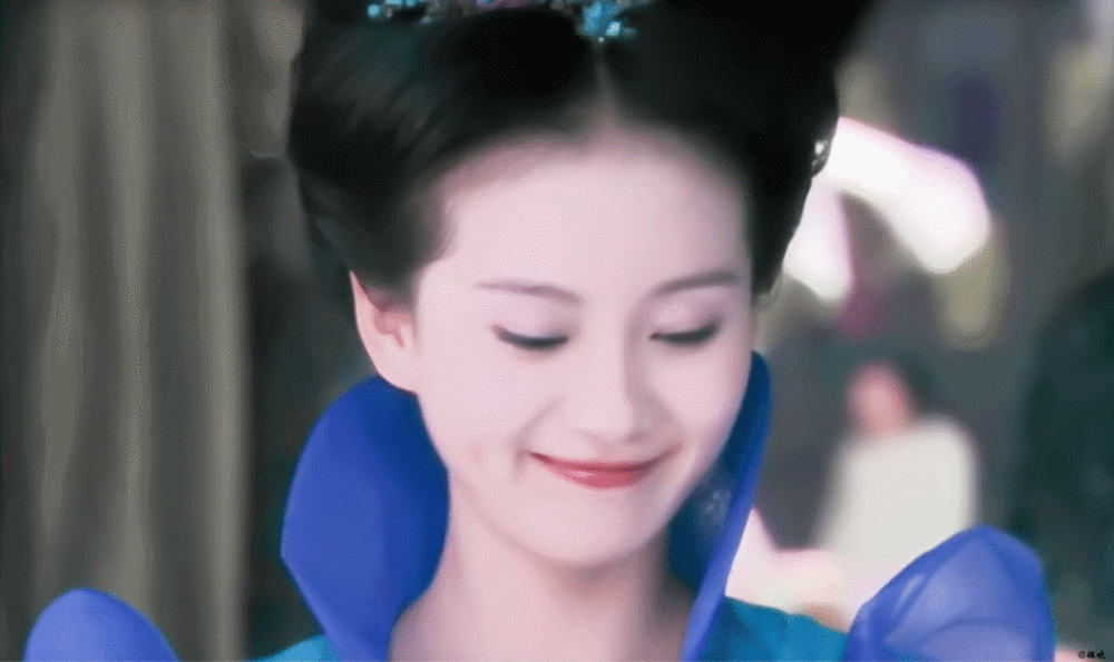 更值得一提的是,当年刘诗诗在剧中的妆容皆是淡妆,特别清新淡雅