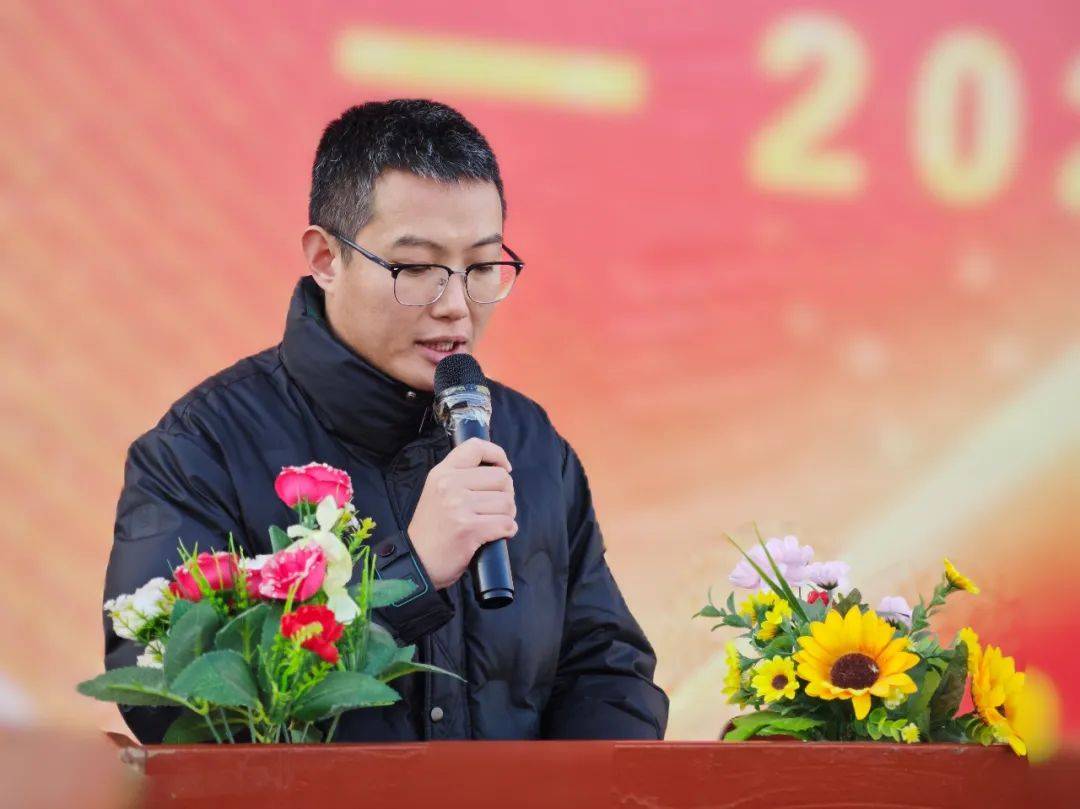 一轮表彰启新程,期末誓师战巅峰——高三一轮检测表彰暨期末动员会