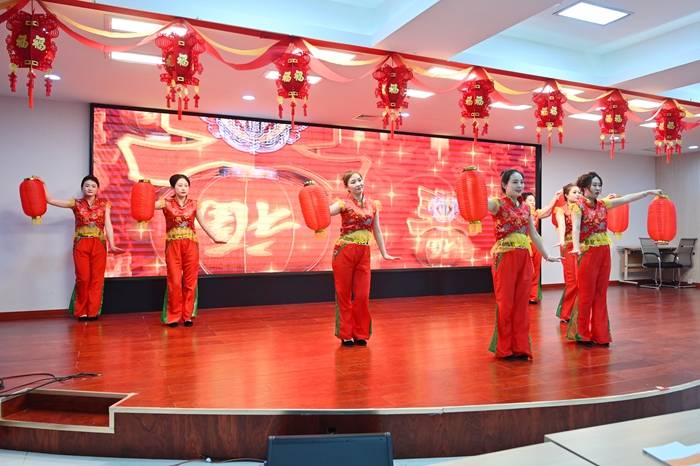 盂县中医医院大会：表彰先进，布局新一年工作，盂县中医医院：年度工作会议聚焦发展