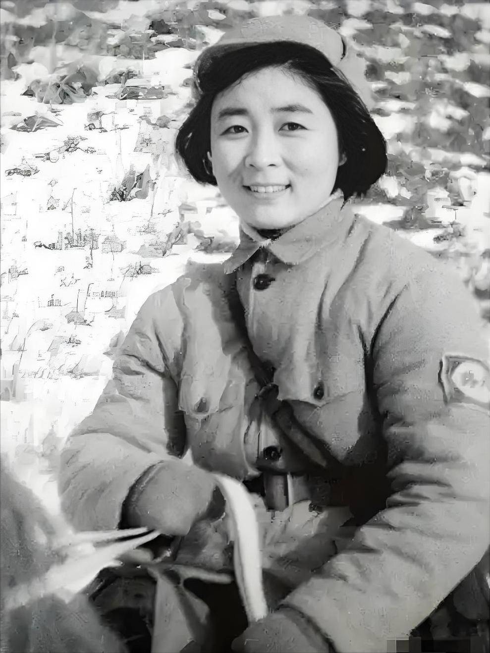 著名演员师伟:接连痛失儿子,丈夫,女儿,染霜的玫瑰带泪开