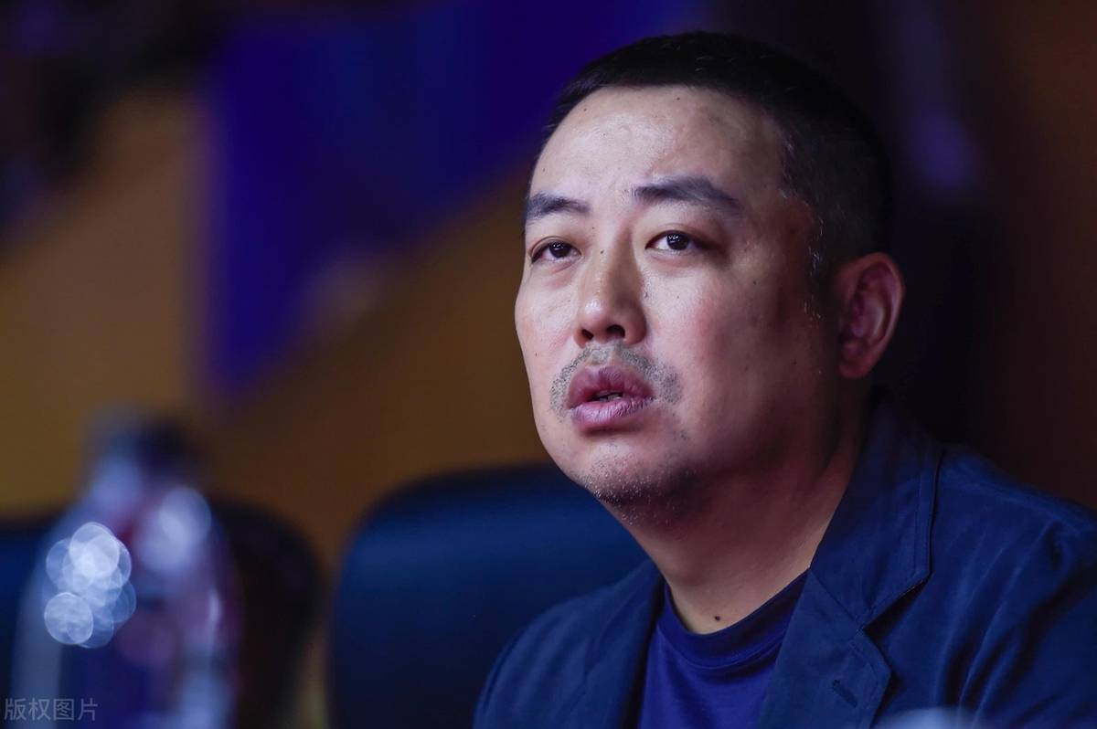 樊振东陈梦退世界排名，刘国梁处境艰难遭质疑