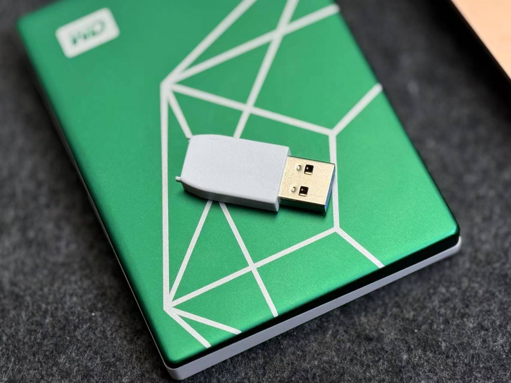 新年送自己的好礼，打工人、学生党都适用的西数My Passport移动硬盘