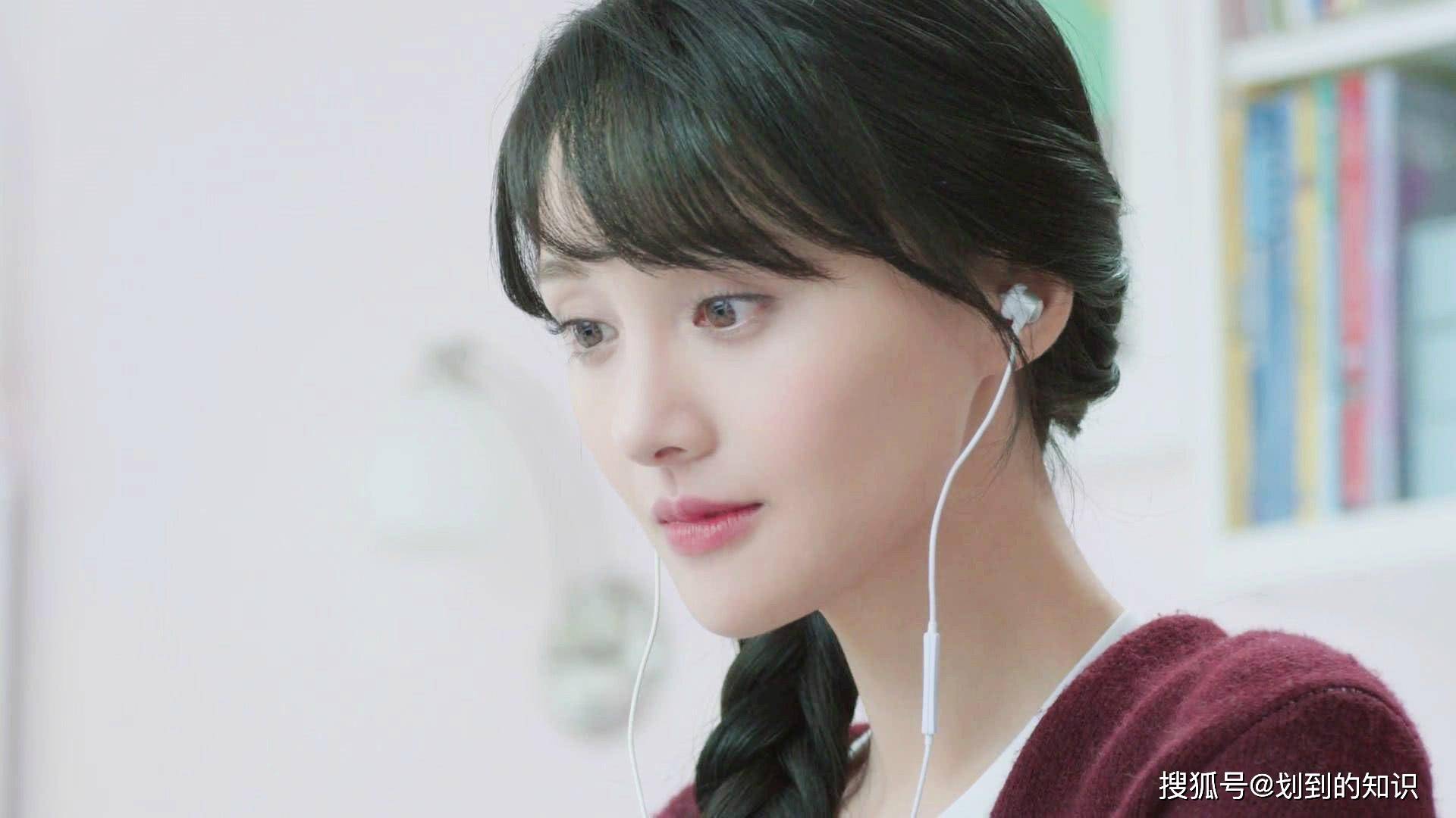 封杀四年,郑爽再作妖,疑官宣复出,进军短剧还原自己的狗血剧情