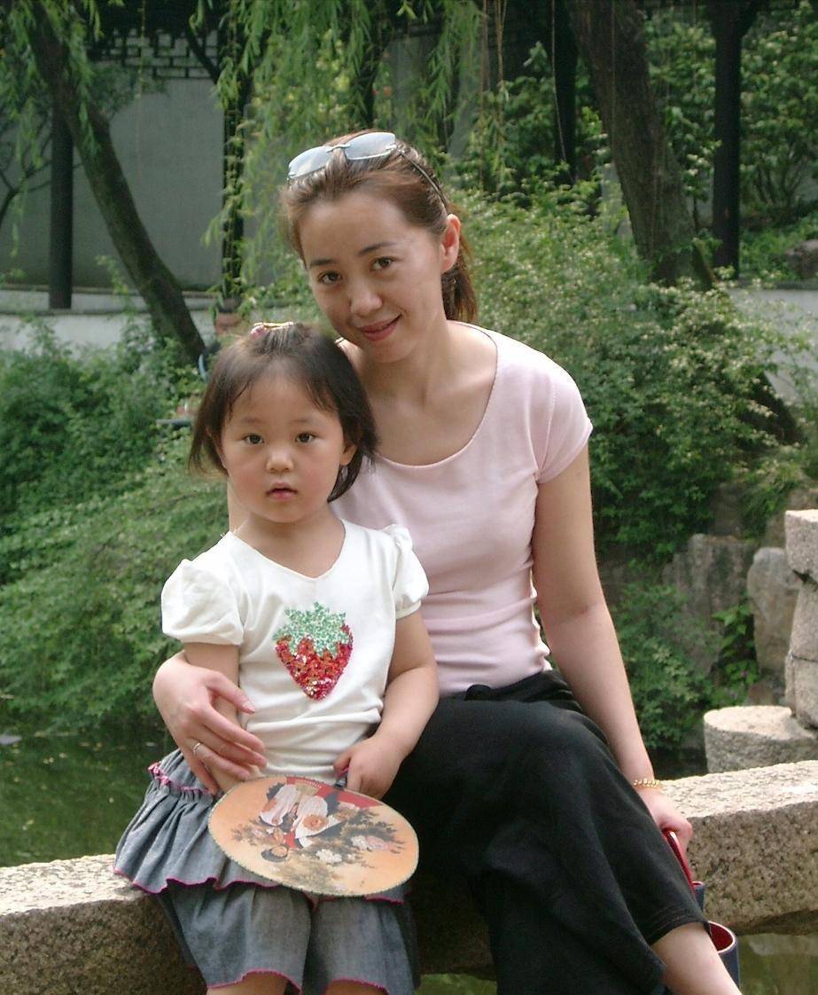 演员任程伟:花9元在地下室娶了黄蕾,成名后只换房子不换糟糠妻