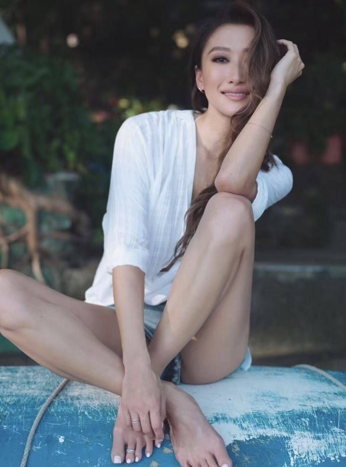 谢婷婷恋情公开:这次终于不是"替身"了?