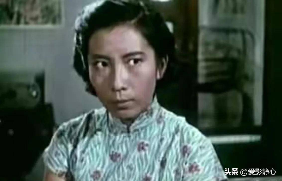 长相文静清秀的叶琳琅,竟然是靠演女特务出名而被观众所熟知_电影