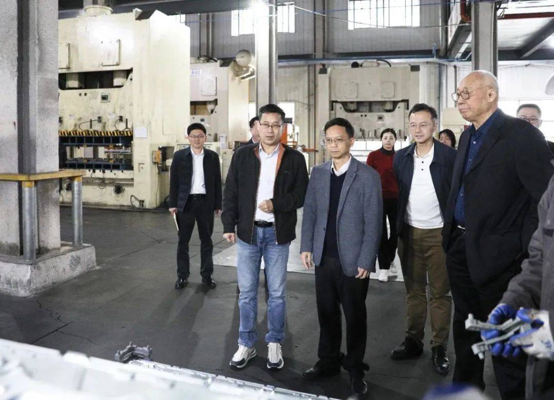 企石镇党委书记调研重点企业，助力复工复产