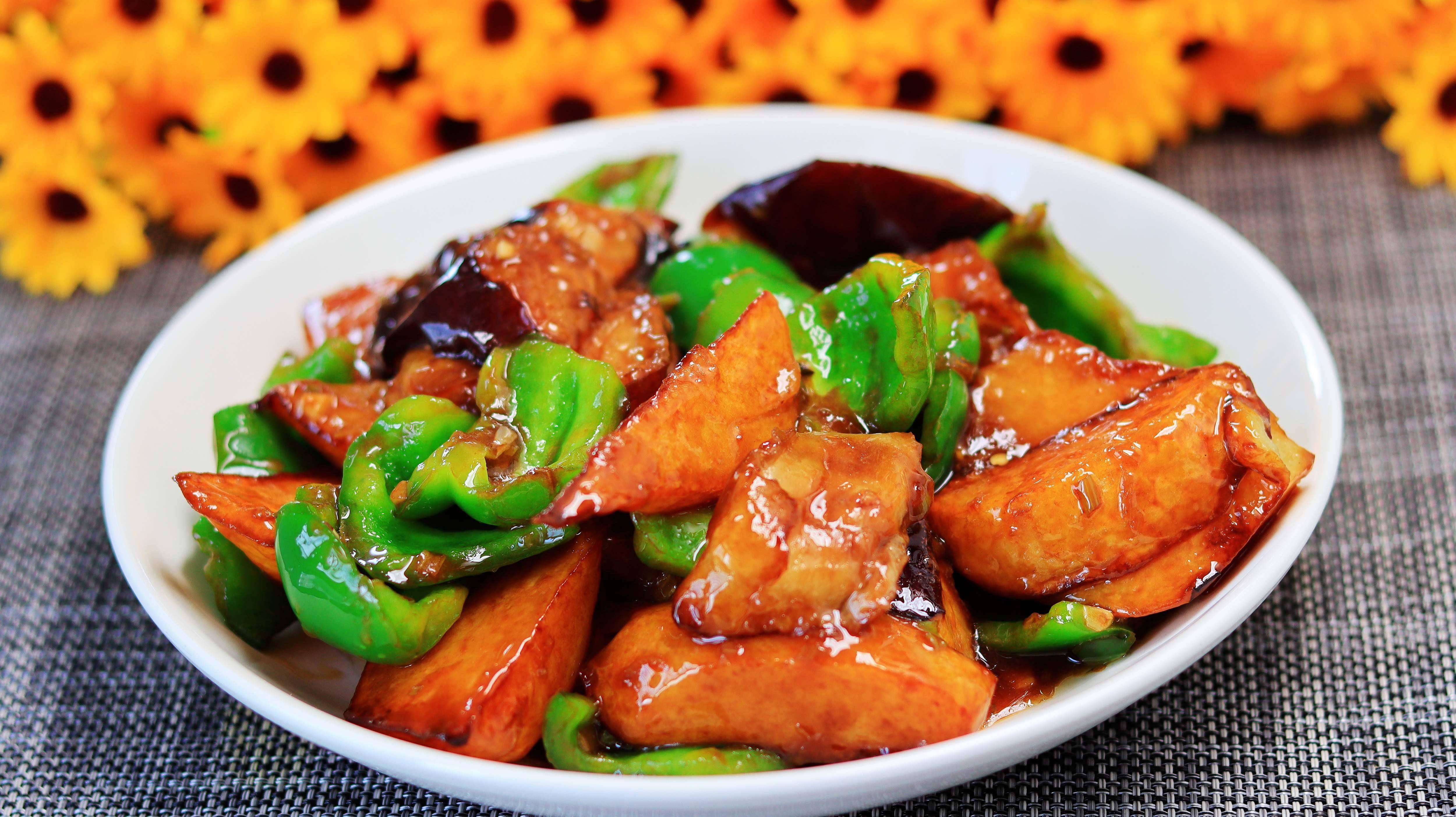 地三鲜:舌尖上的田园协奏曲