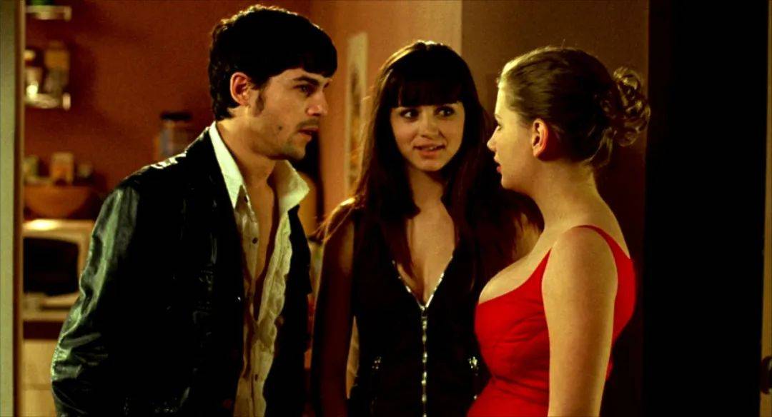 为艺术献身的欧美时尚尤物