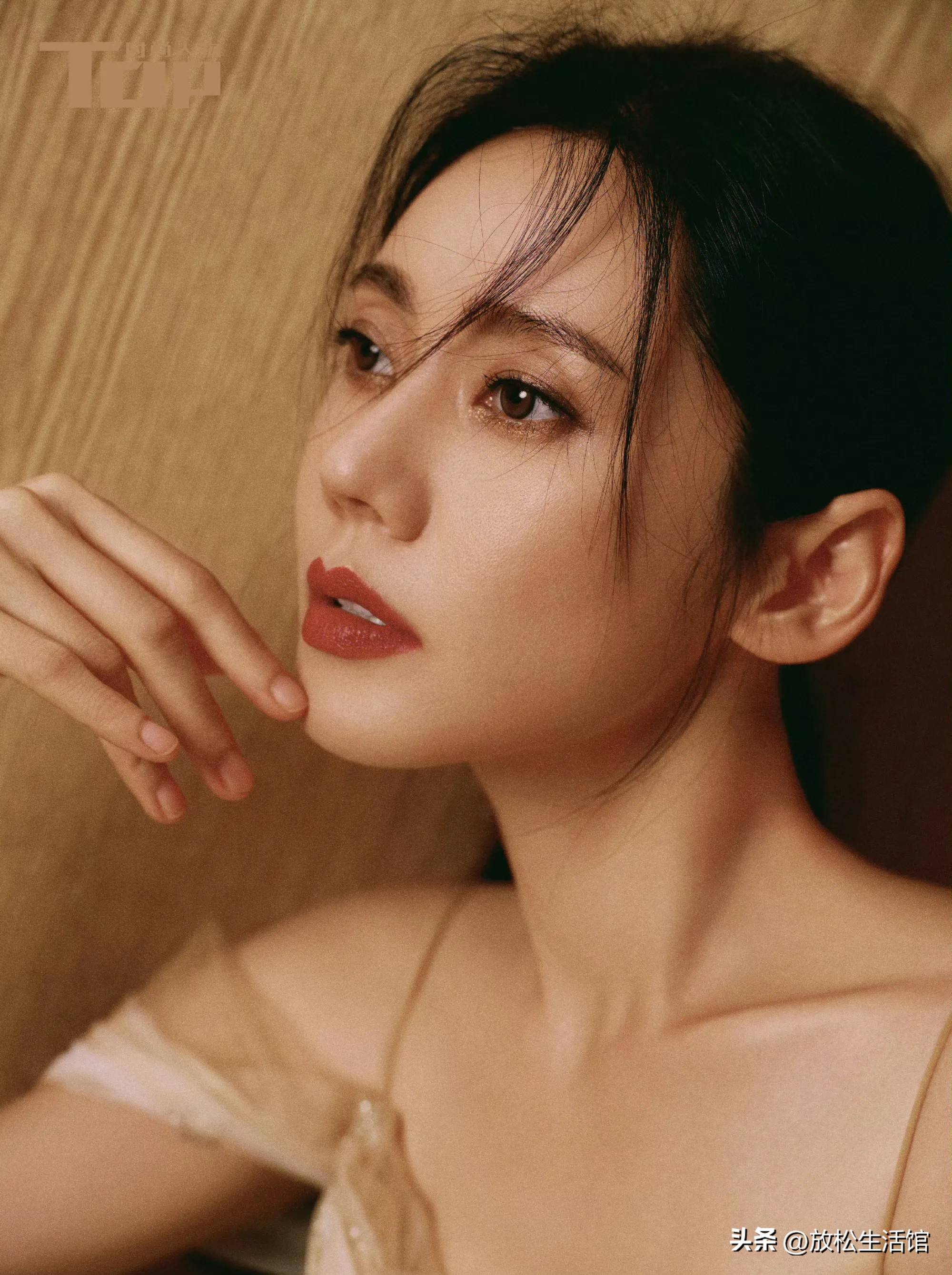 前凸后翘秋瓷炫,明媚如阳光一般,撩人心弦!