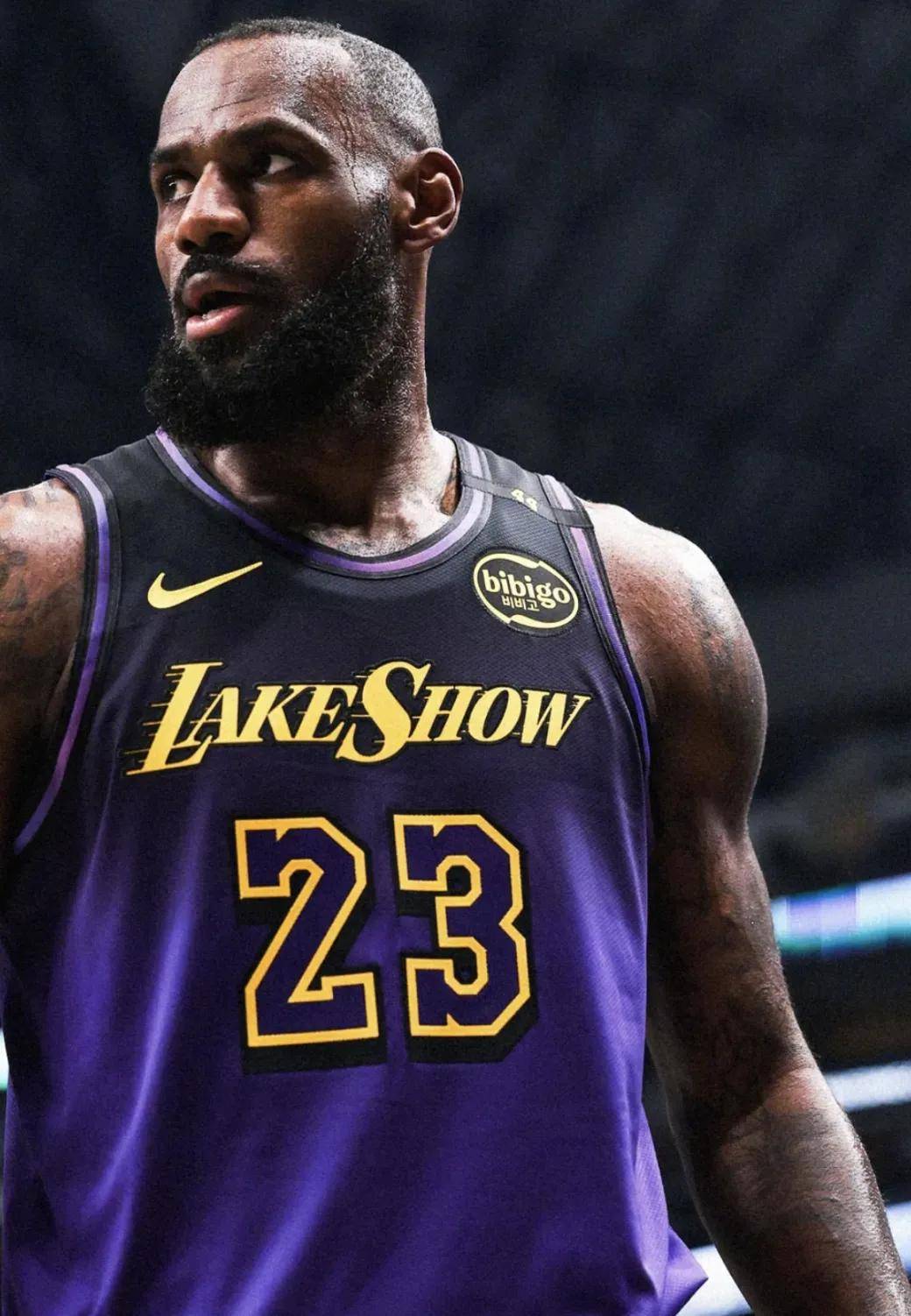 勒布朗·詹姆斯:跨越时代的篮球传奇与精神图腾