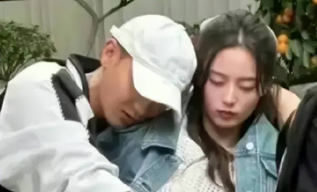 黄子韬徐艺洋官宣结婚,鹿晗关晓彤评论区沦陷!