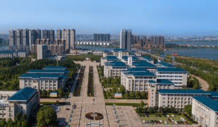 2025年武汉纺织大学全日制自考本科助学班考题难吗？住宿环境怎么样？_考生_生活_考试