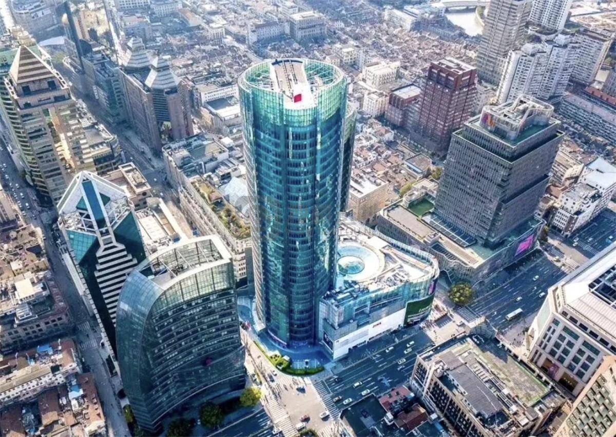 上海宏伊国际广场租赁中心电话