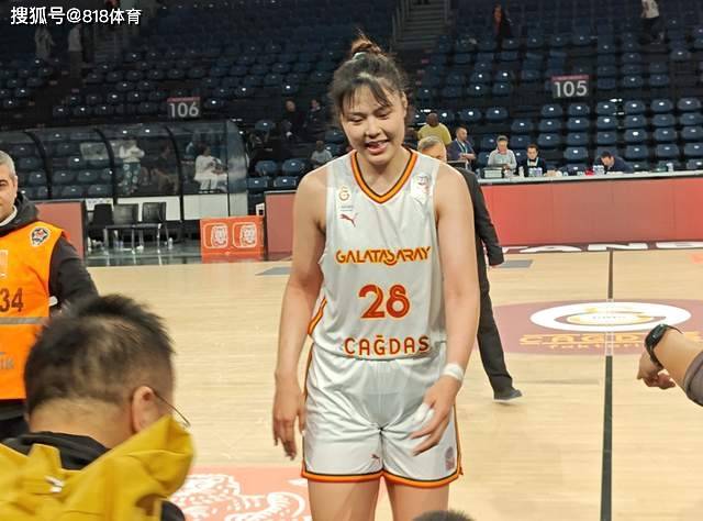 李月汝土超联赛表现抢眼，23+11助加拉塔萨雷逆转晋级季后赛