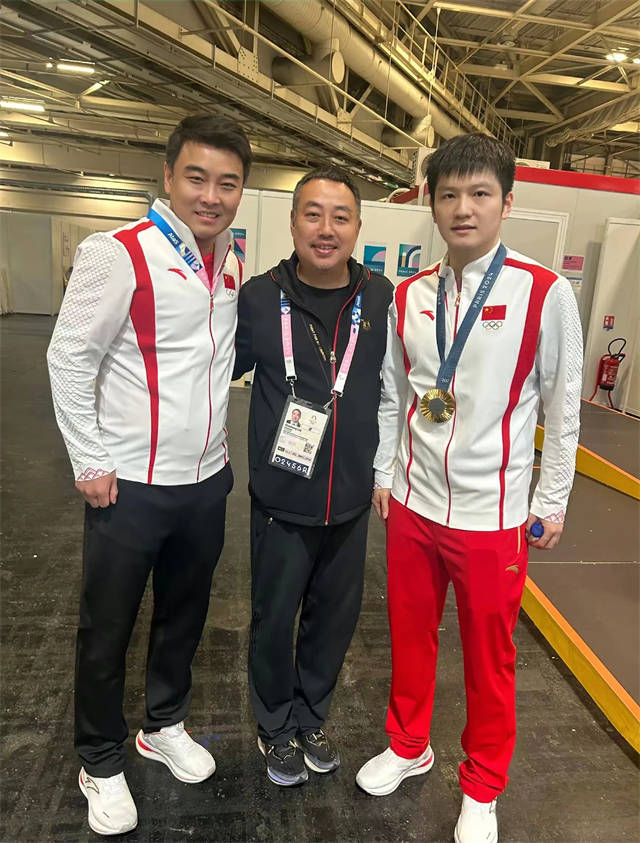 国乒争议升级，著名博主闭麦，王曼昱亮个性签名！