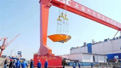 外高桥造船1000吨龙门吊交付，助力“十四五”船坞周转率提升 克服重重困难，外高桥造船1000吨龙门吊项目完美收官交付