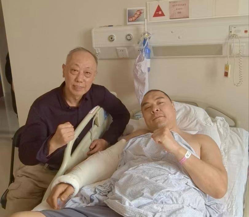 唤醒中国职业拳击，就靠“二张”世纪之战？