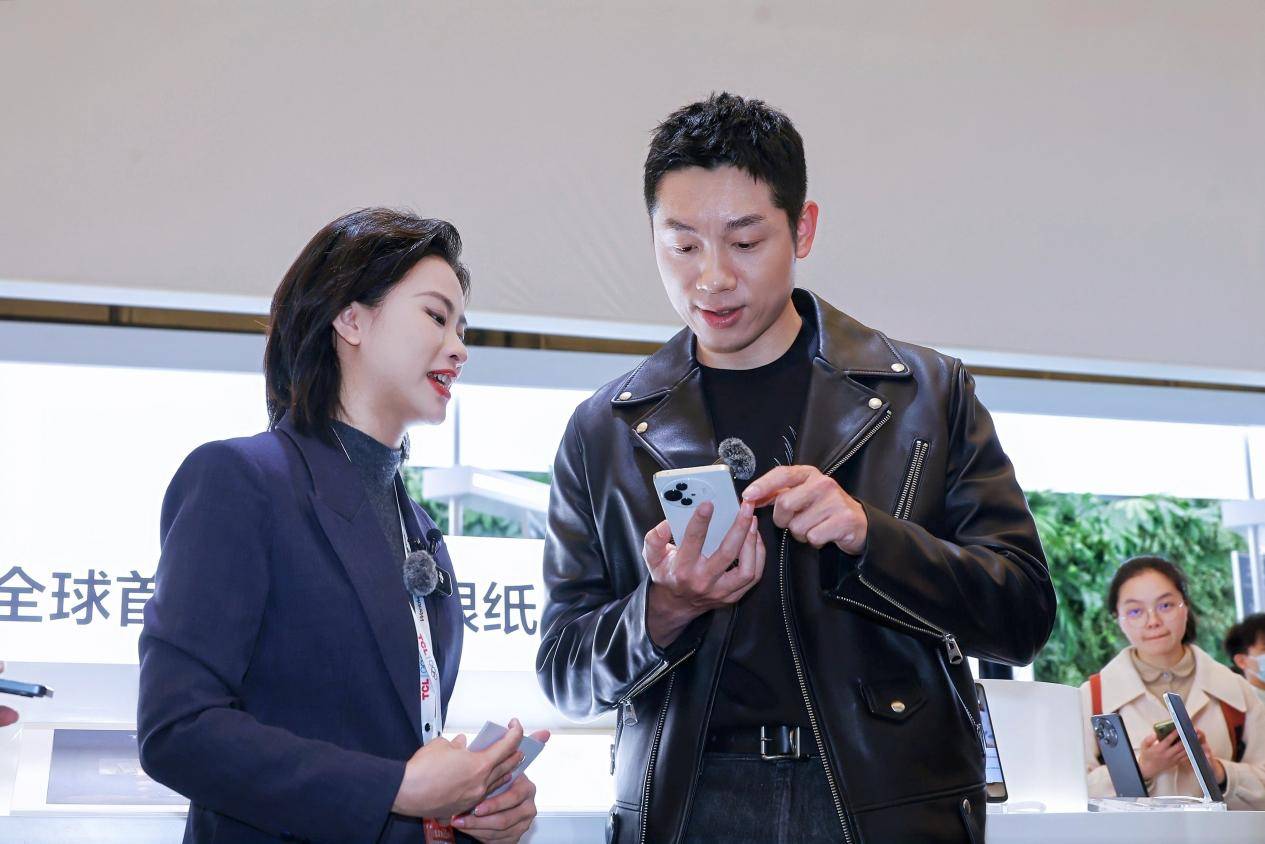 许昕助阵AWE2025，TCL携创新成果彰显全球化品牌魅力