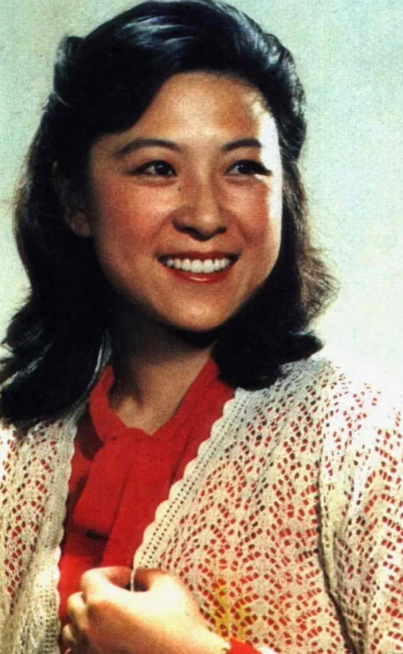 王馥荔:嫁初恋丈夫,婚后生一子,如今咋样了?