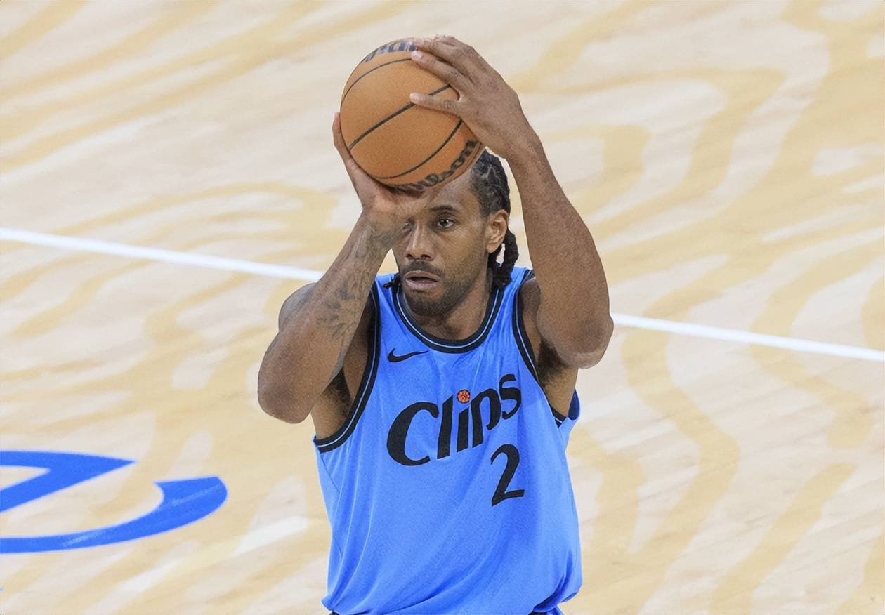 夺冠后直言“我比科比强”，伦纳德的自信从何而来？