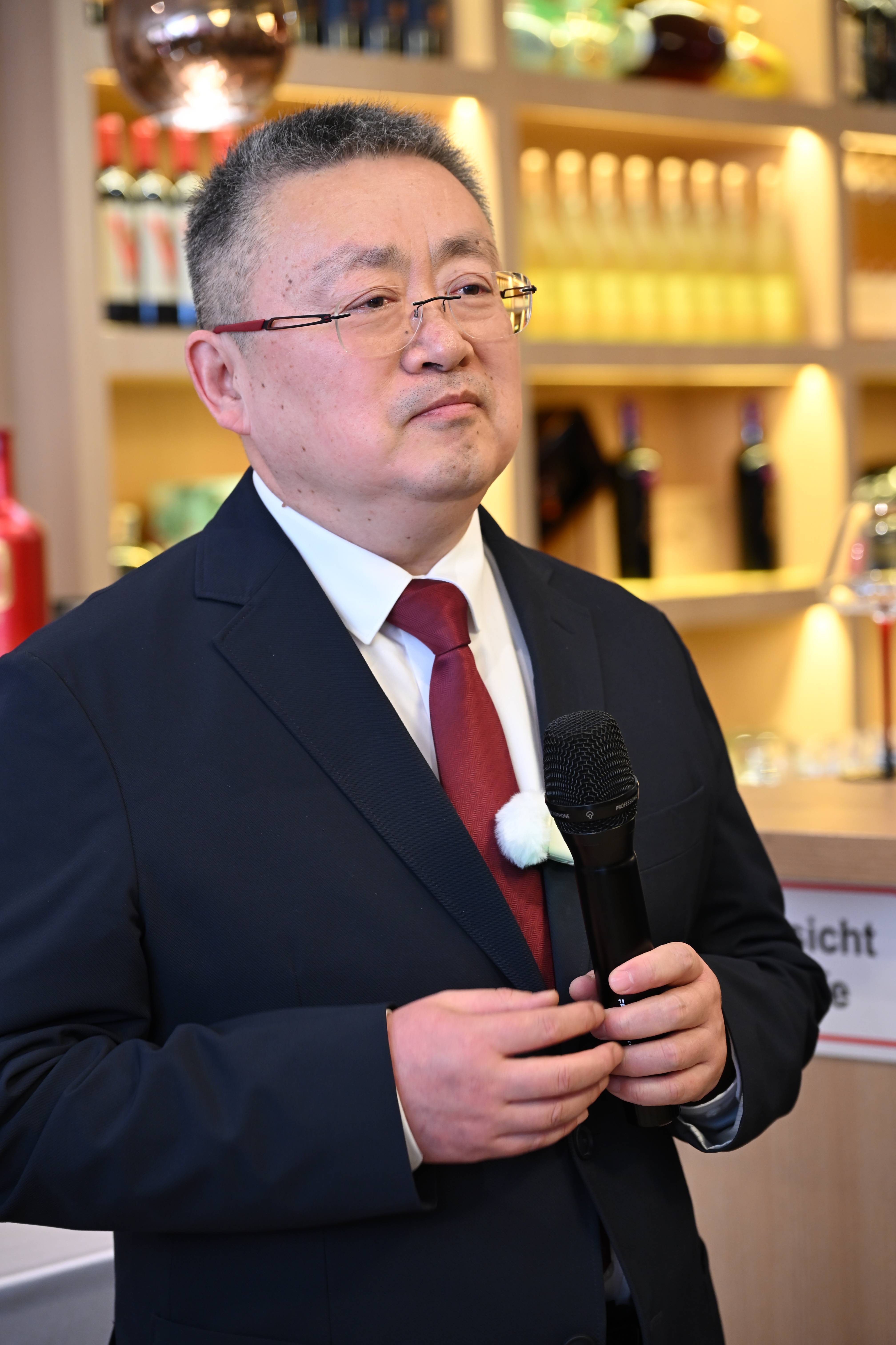走进张裕欧洲体验馆，领略中国美食美酒的独特魅力，张裕欧洲首馆开业，开启中国美酒美食欧洲之旅