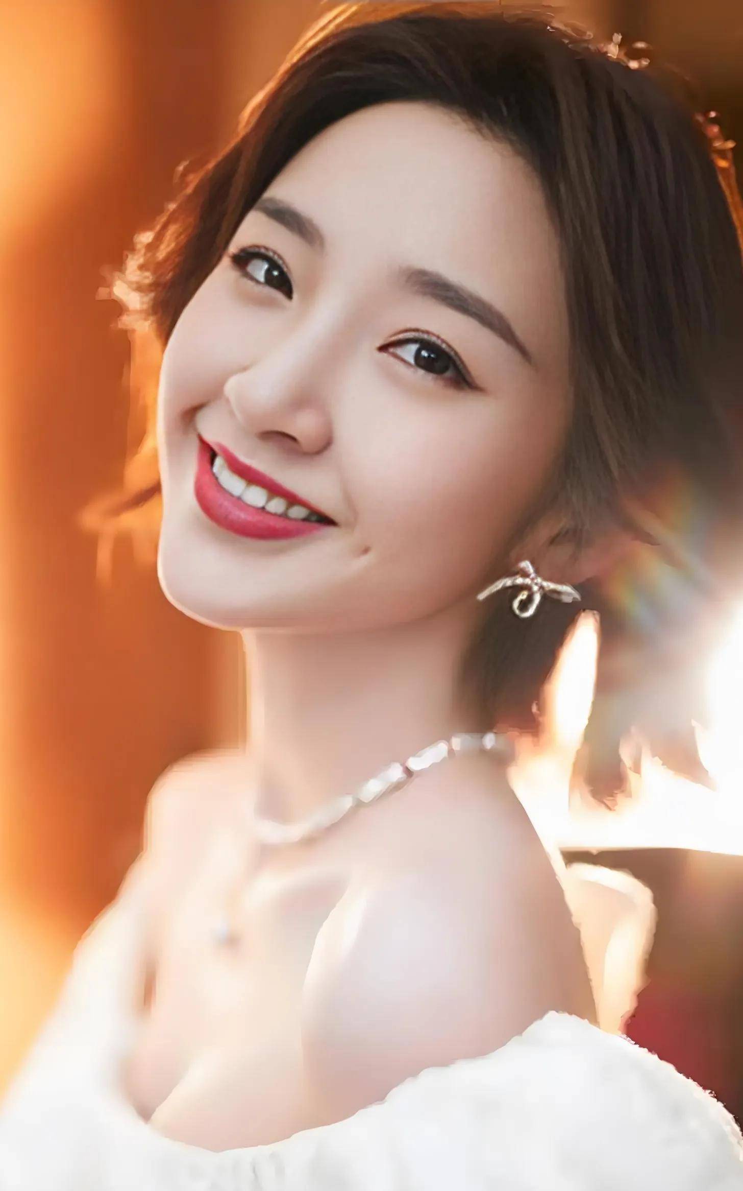 治愈所有…!大陆娱乐圈"最甜美笑容"女星top10
