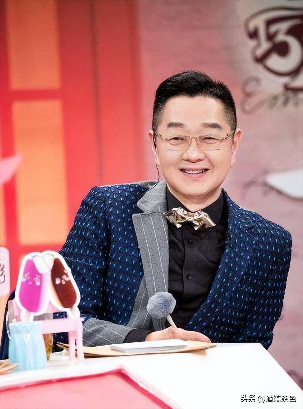 张绍刚现状:52岁衰老明显,依然在大学里教书,妻子是气象局领导