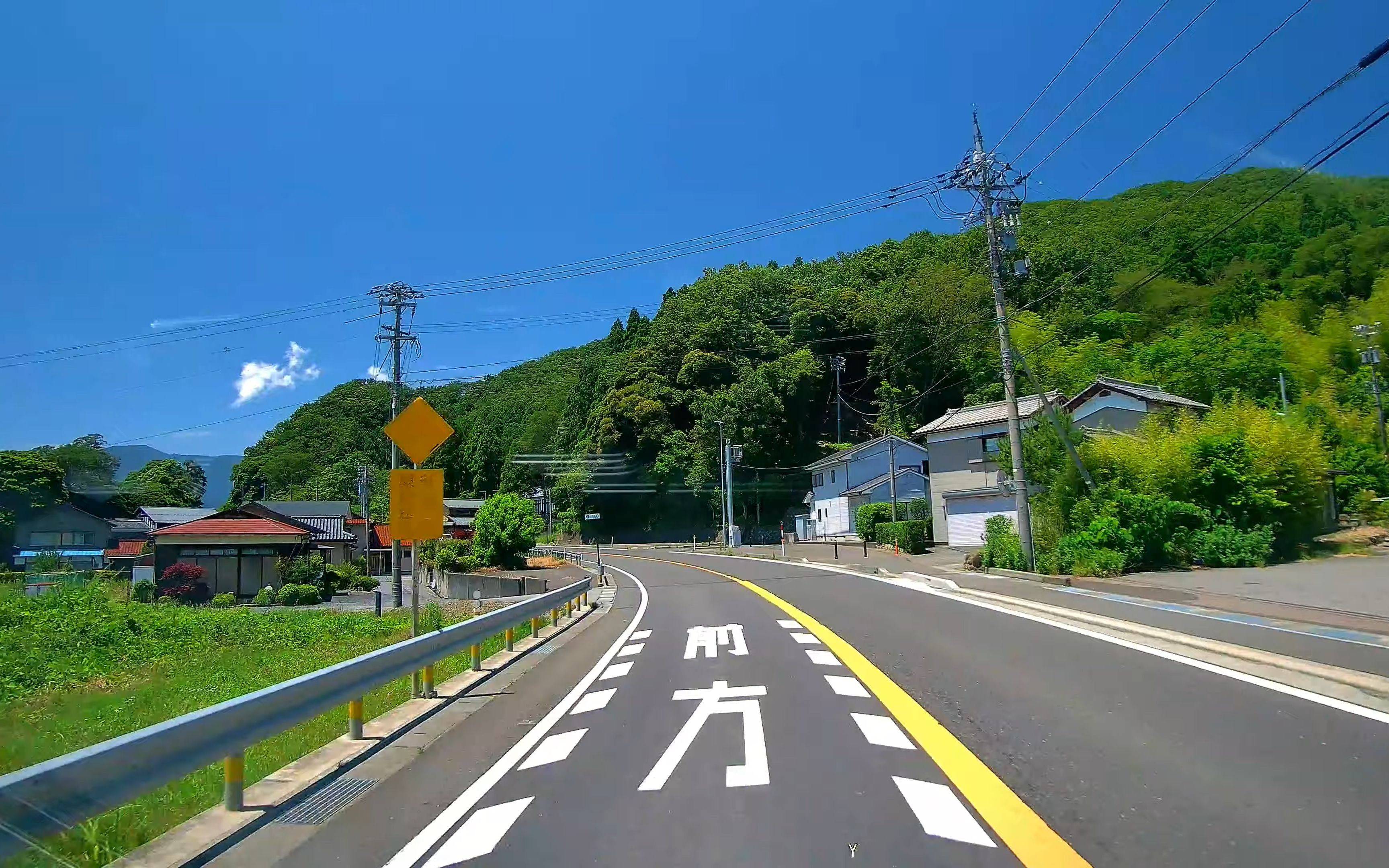 为何中国公路要经常翻修,日本道路百年不坏?并非技不如人!