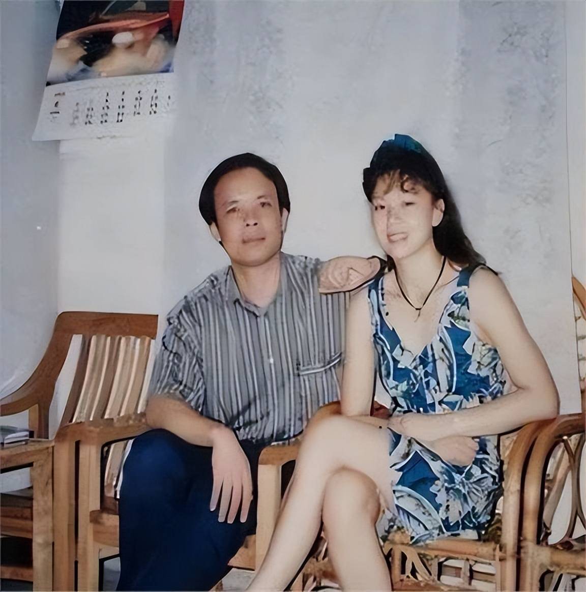 62岁李宁现状一年狂赚30亿63岁老婆气质好儿女双全很幸福