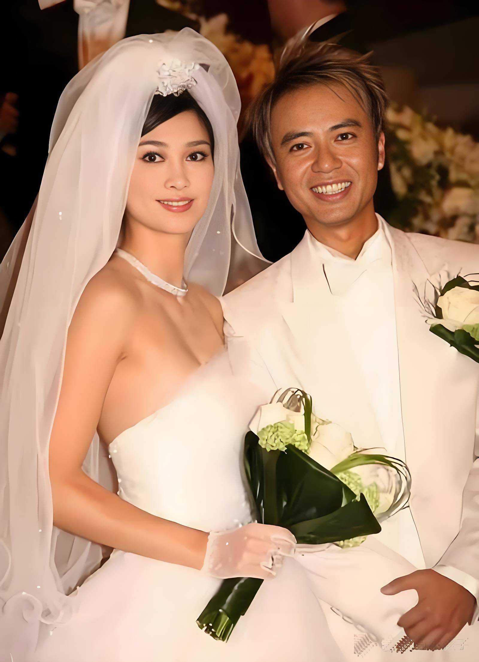 李克勤,香港最生不逢时的天王,却是娶到港姐冠军的人生赢家