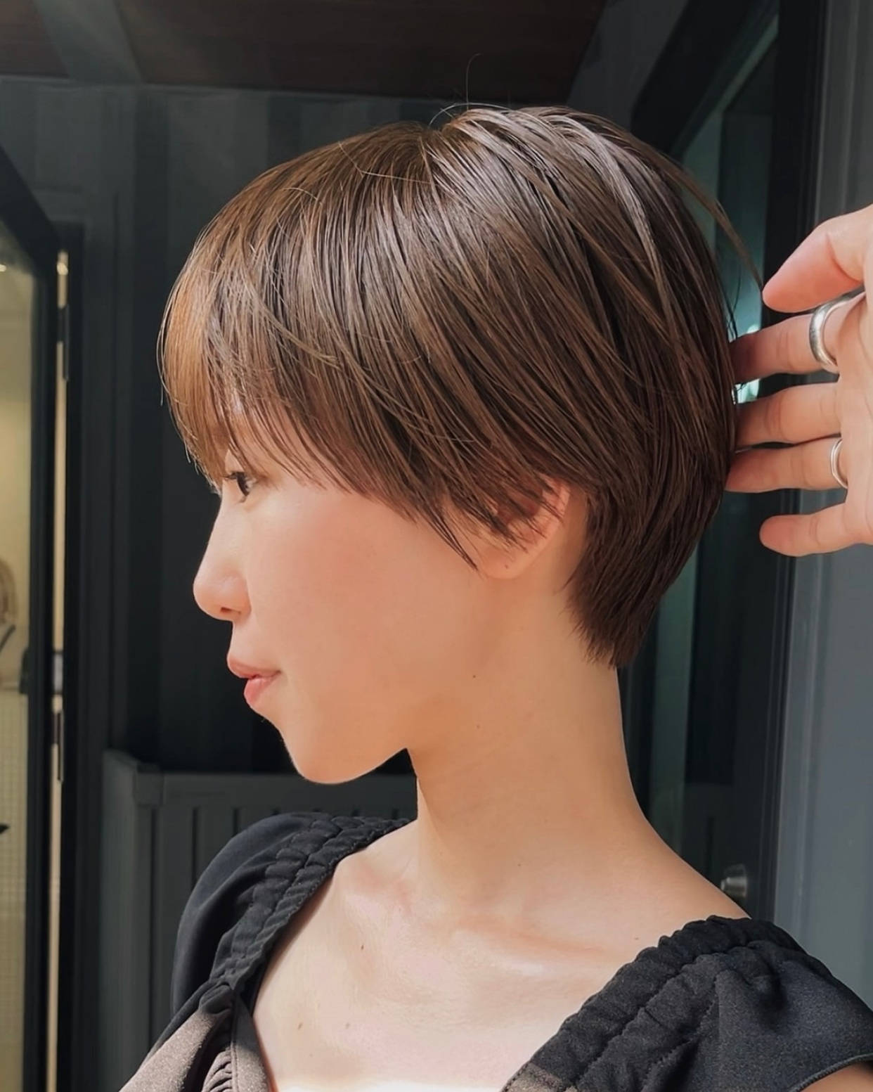 女士层次短发来袭动感魅力让你瞬间年轻十岁