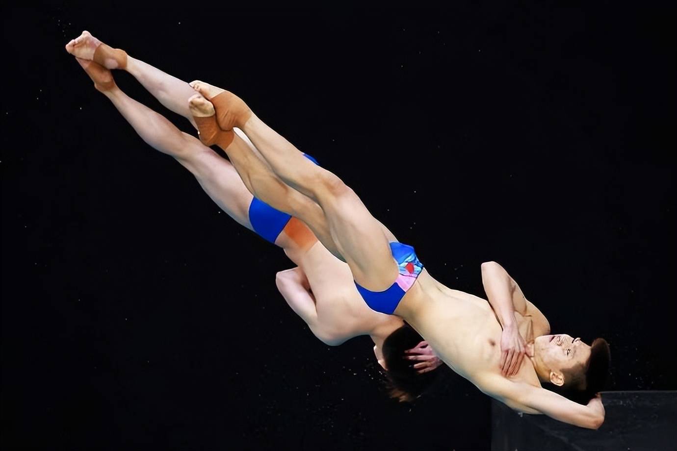 跳水世界杯爆大冷!诞生2位双冠王,全红婵遗憾,东道主2场赢中国