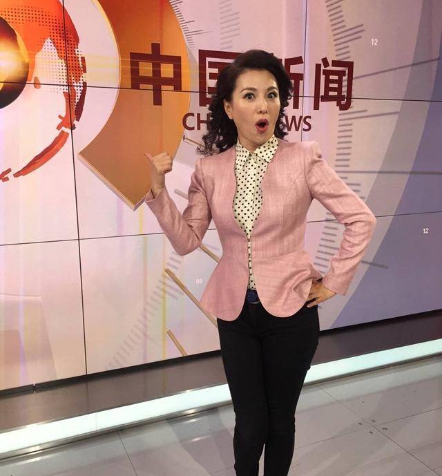央视主播梦桐:曾经买不起出镜服装,嫁富商19年,现在48岁很幸福